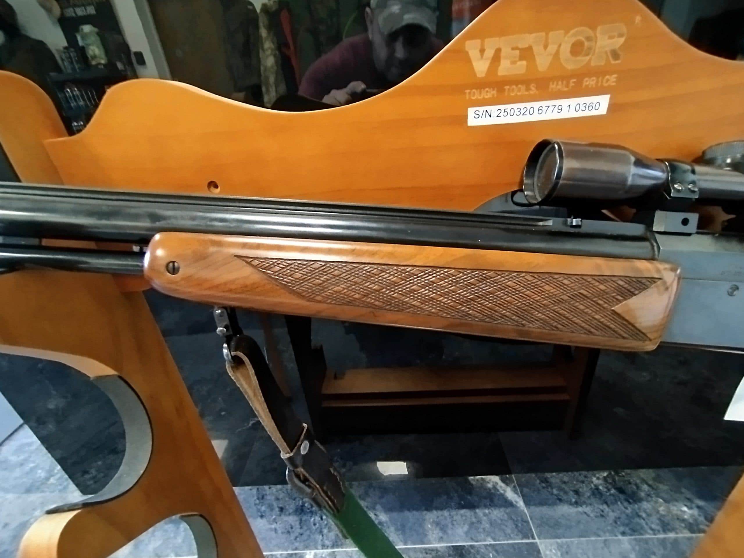 Kniejówka Tikka kal. .222 Rem. i 12/70 z ręcznym napinaczem, bezpiecznikiem +luneta