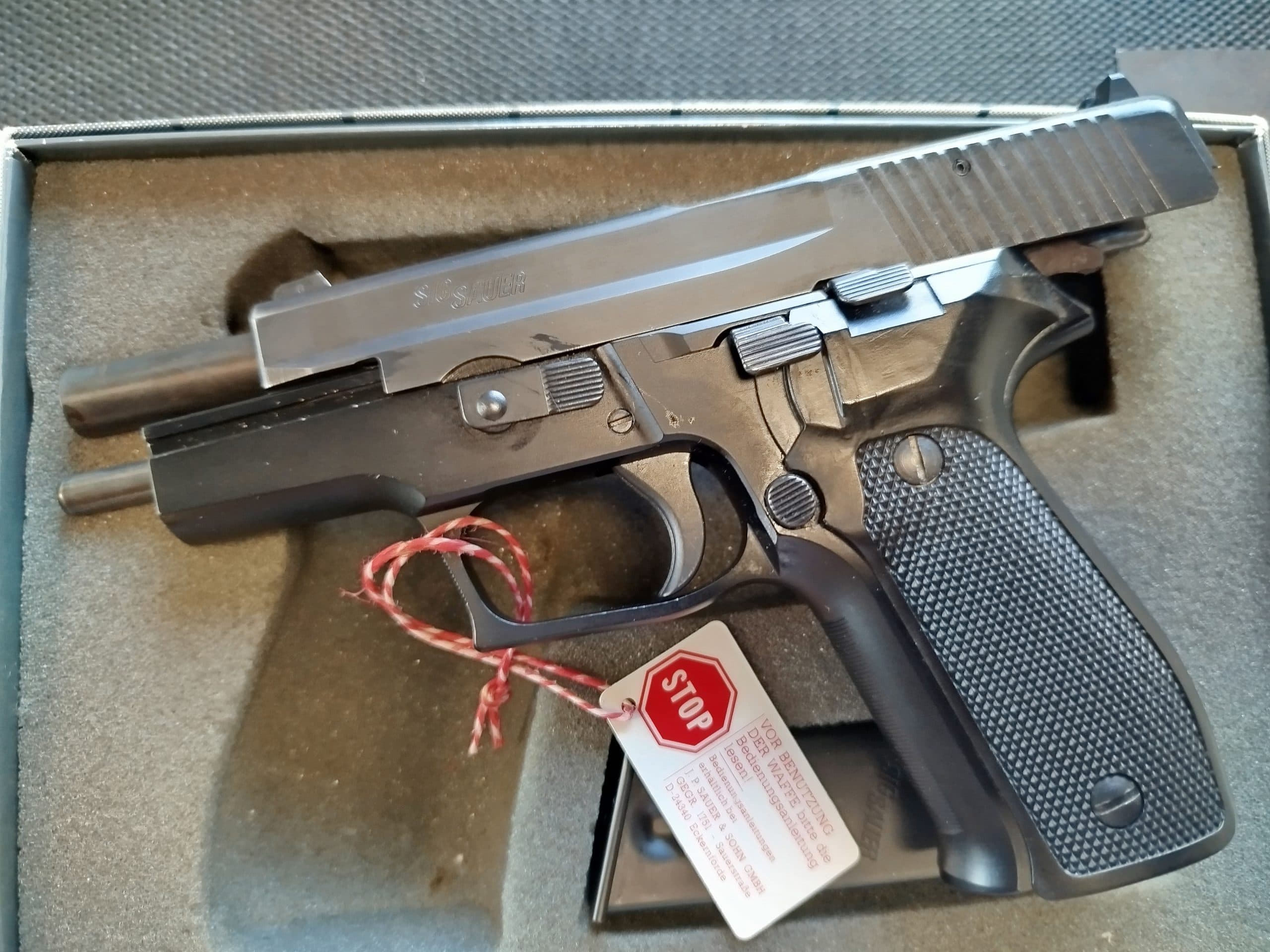SIG SAUER P226 9X19 PARA