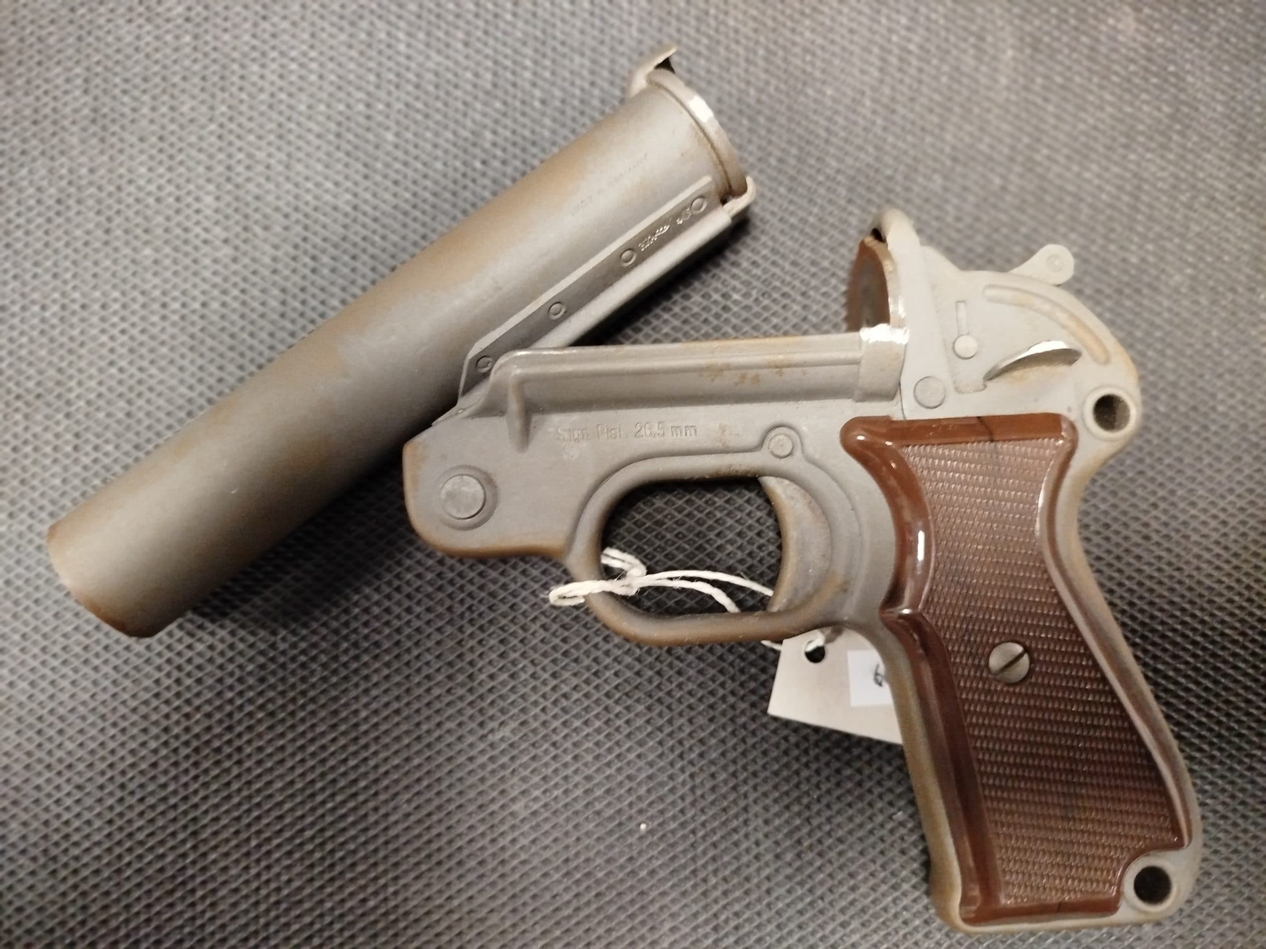 PISTOLET SYGNAŁOWY DIANA PRODUKCJA NIEMIECKA kal.26 mm