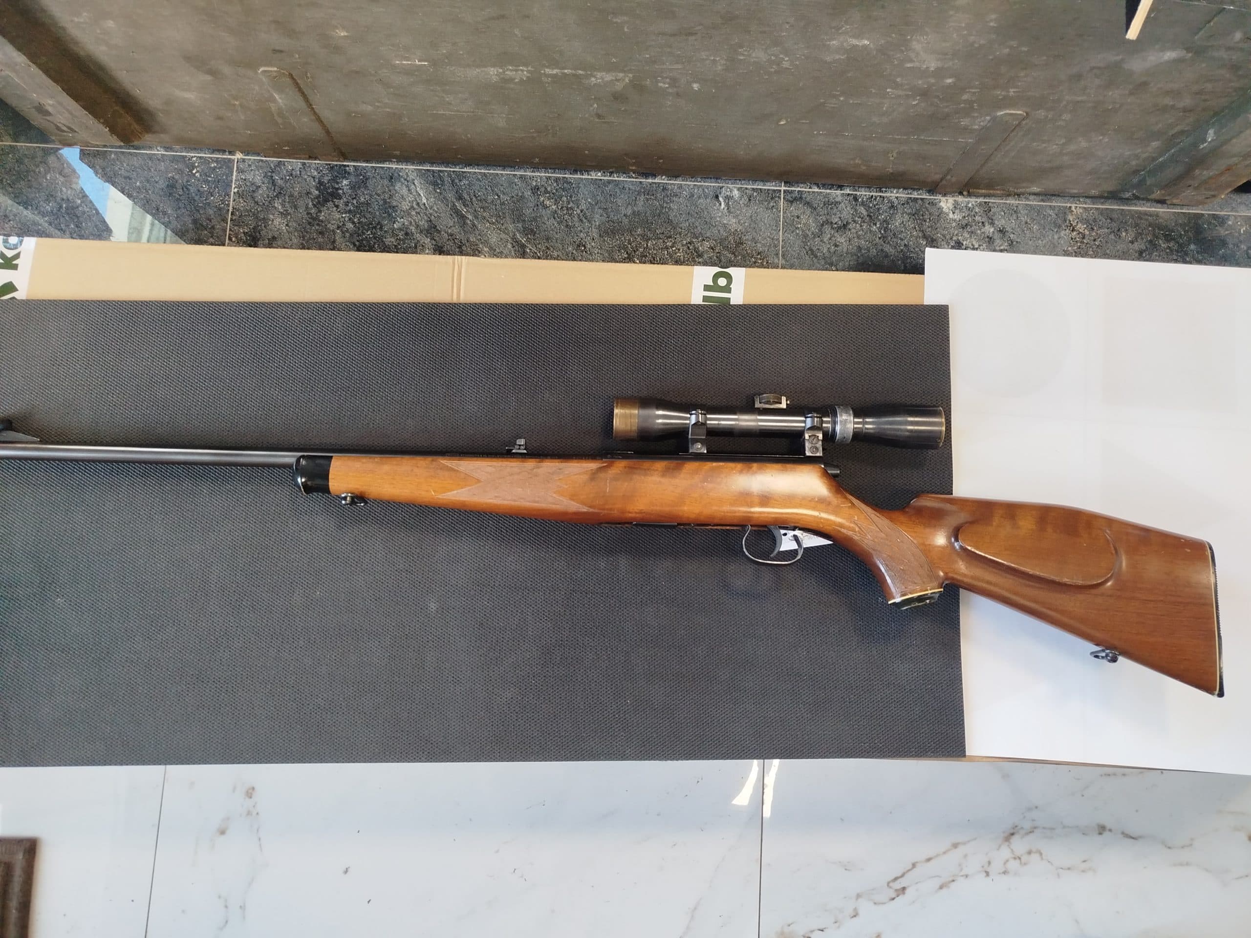 KARABINEK REPETIER KRICKO 22 WMR 76R